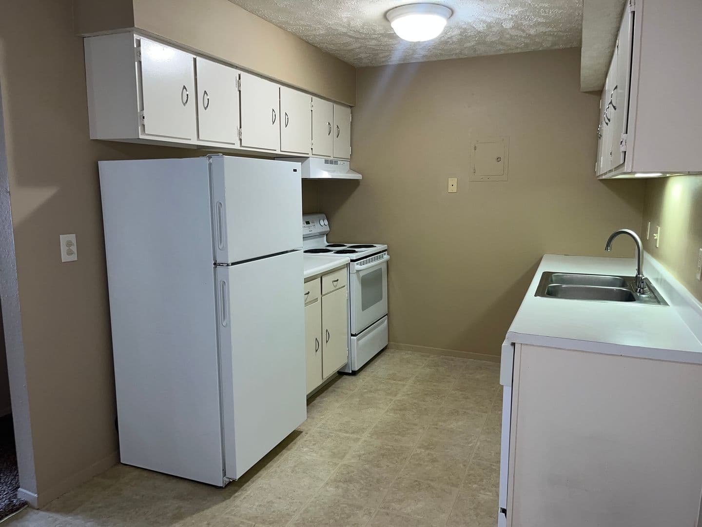 Shadow Ridge Apartments 3 of 16