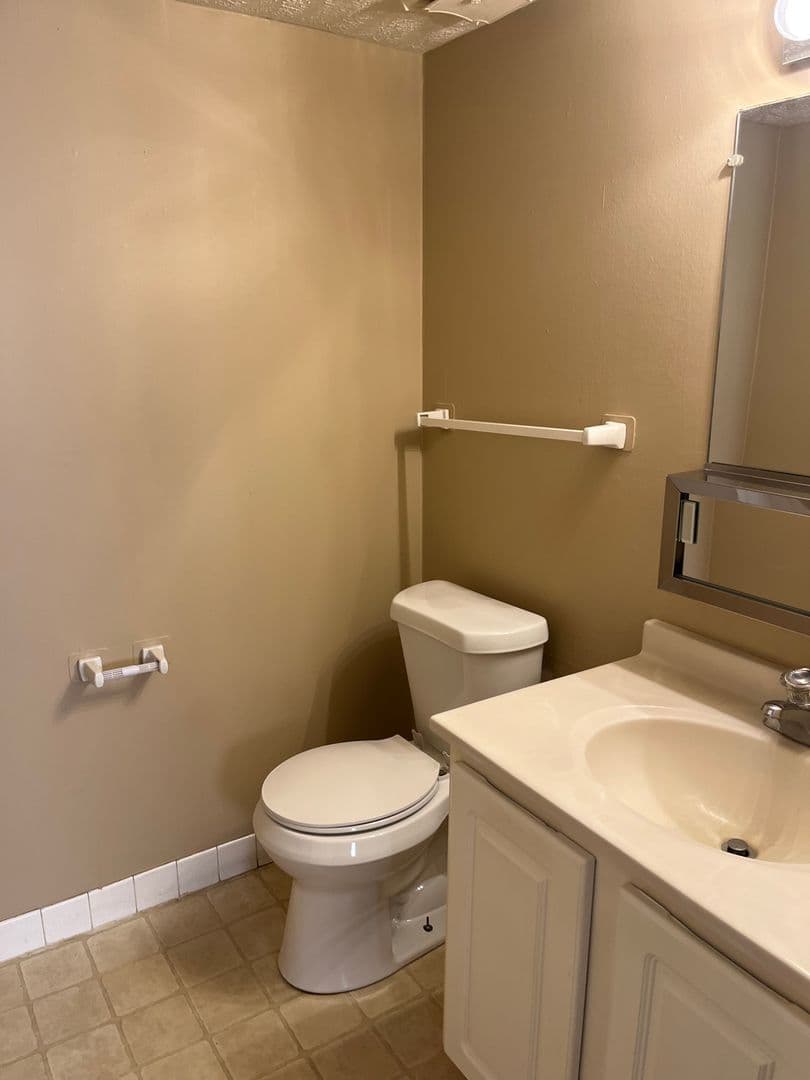 Shadow Ridge Apartments 12 of 14