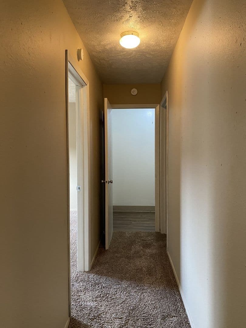 Shadow Ridge Apartments 12 of 17
