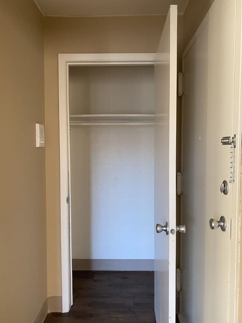 Shadow Ridge Apartments 2 of 32