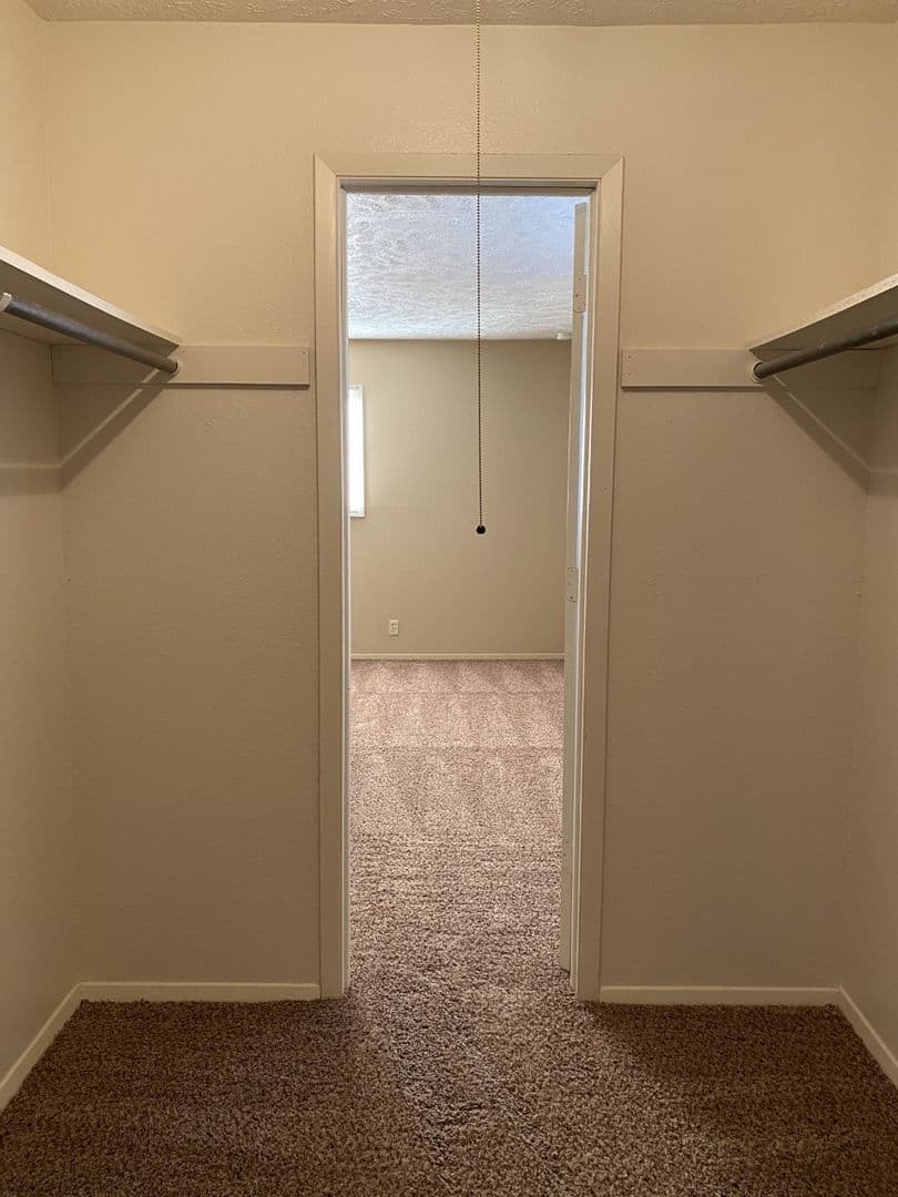 Shadow Ridge Apartments 26 of 32