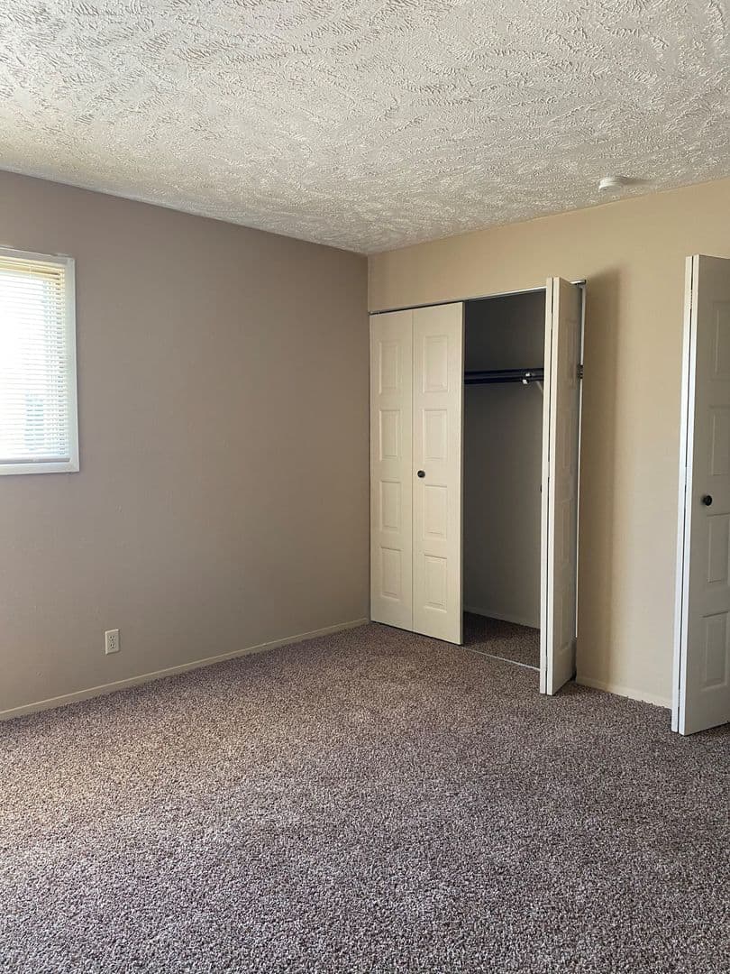 Shadow Ridge Apartments 16 of 20