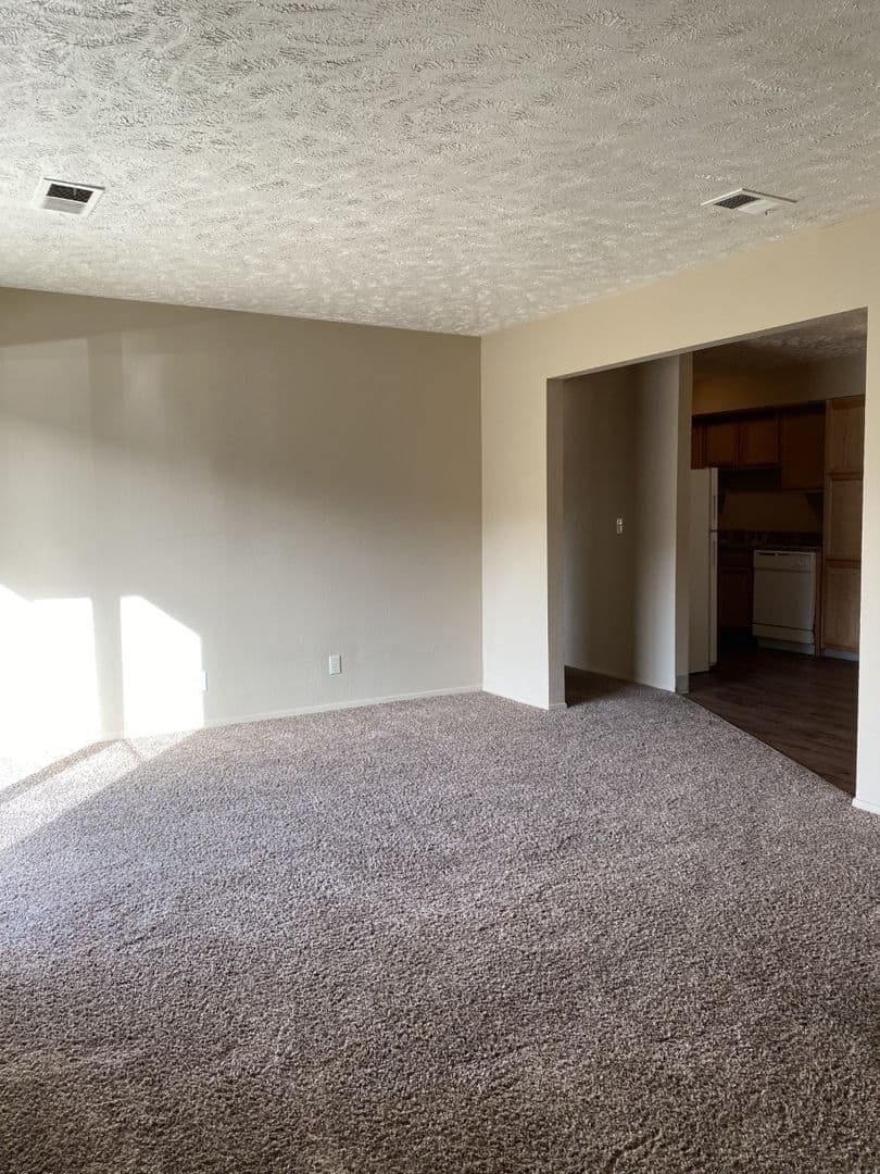 Shadow Ridge Apartments 10 of 17