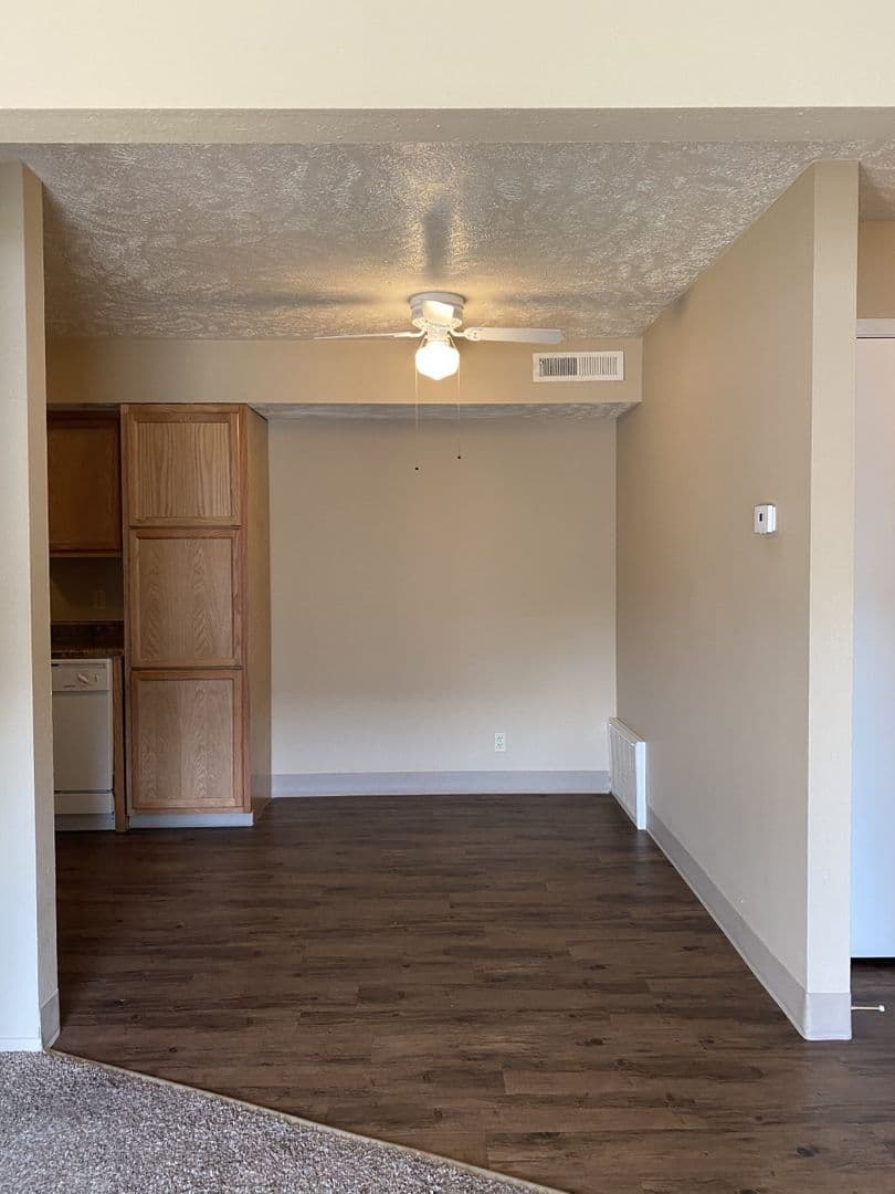 Shadow Ridge Apartments 8 of 17