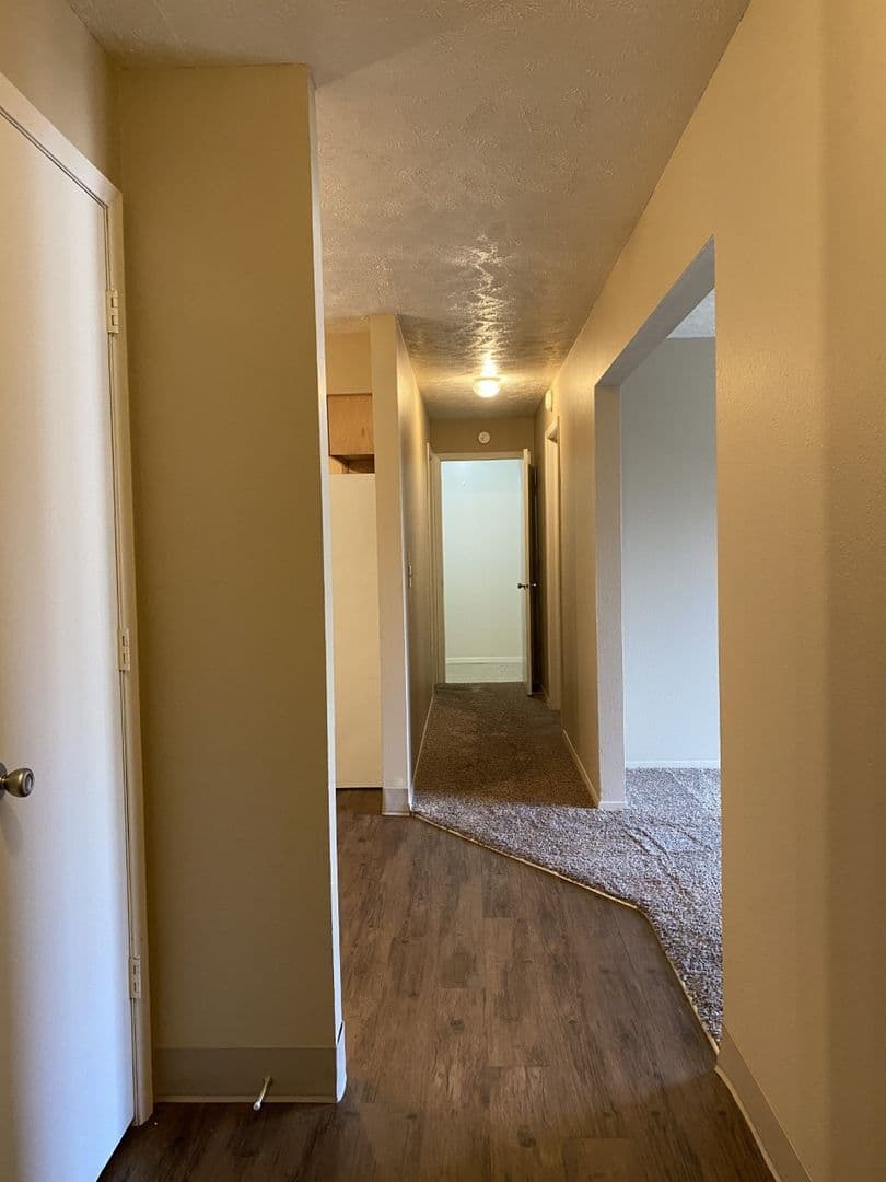 Shadow Ridge Apartments 3 of 19