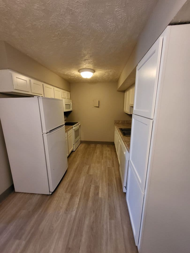 Shadow Ridge Apartments 6 of 12