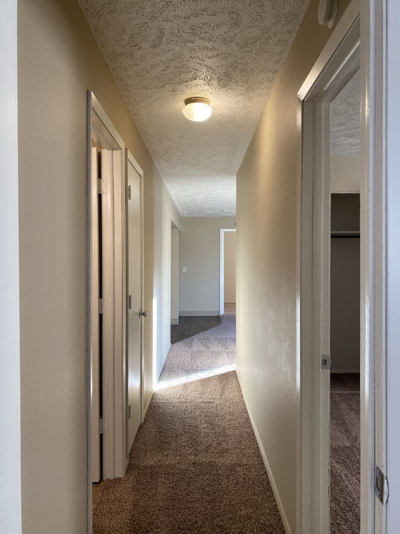 Shadow Ridge Apartments 28 of 32