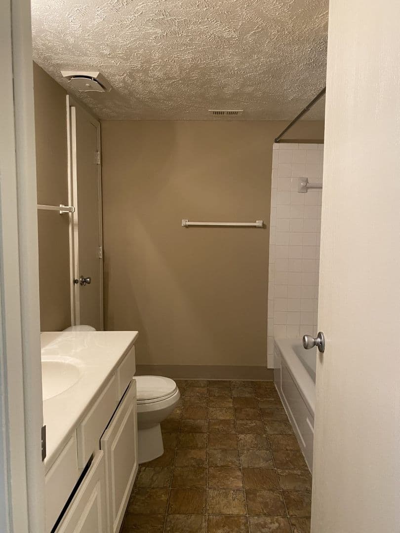 Shadow Ridge Apartments 11 of 32