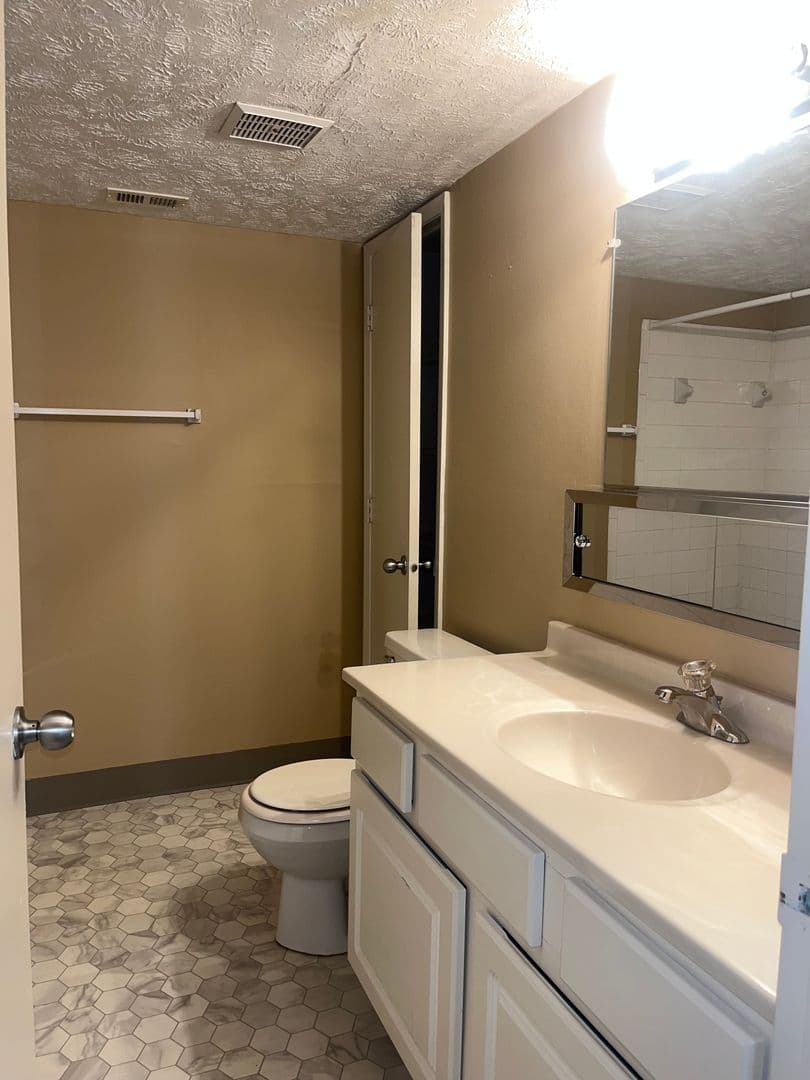 Shadow Ridge Apartments 9 of 20