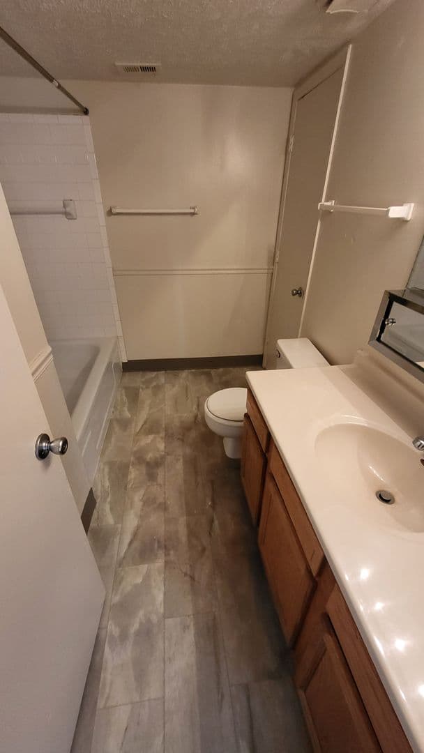 Shadow Ridge Apartments 9 of 14