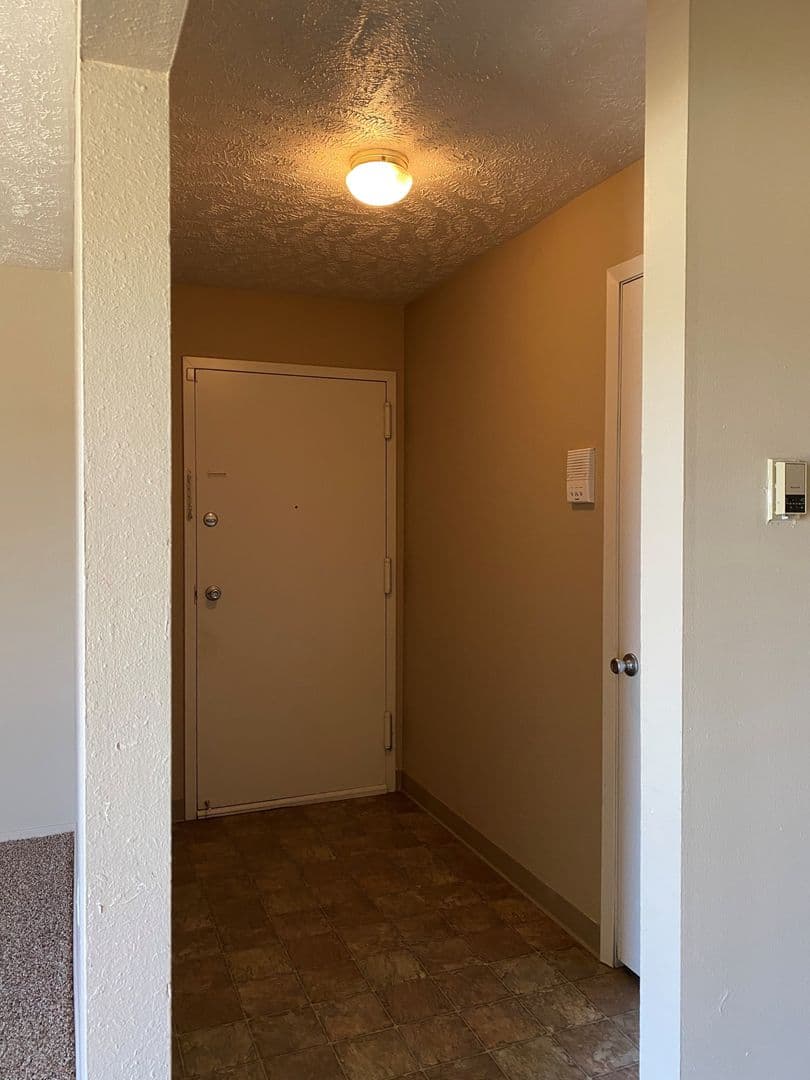 Shadow Ridge Apartments 1 of 20