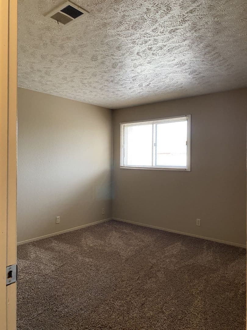 Shadow Ridge Apartments 13 of 19