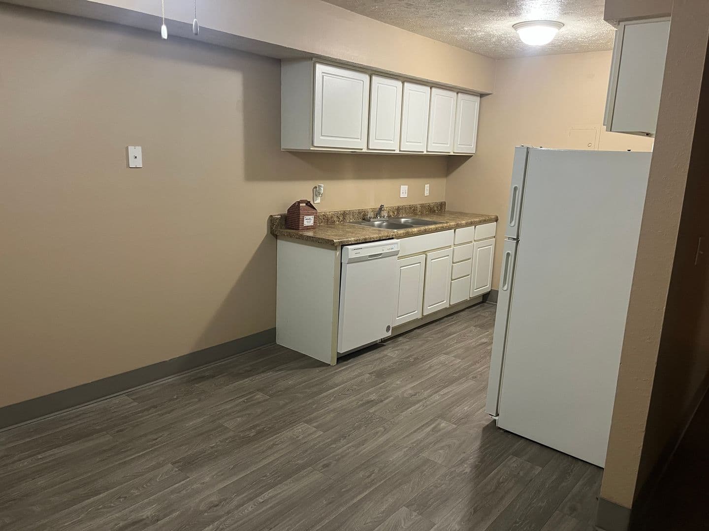Shadow Ridge Apartments 1 of 11