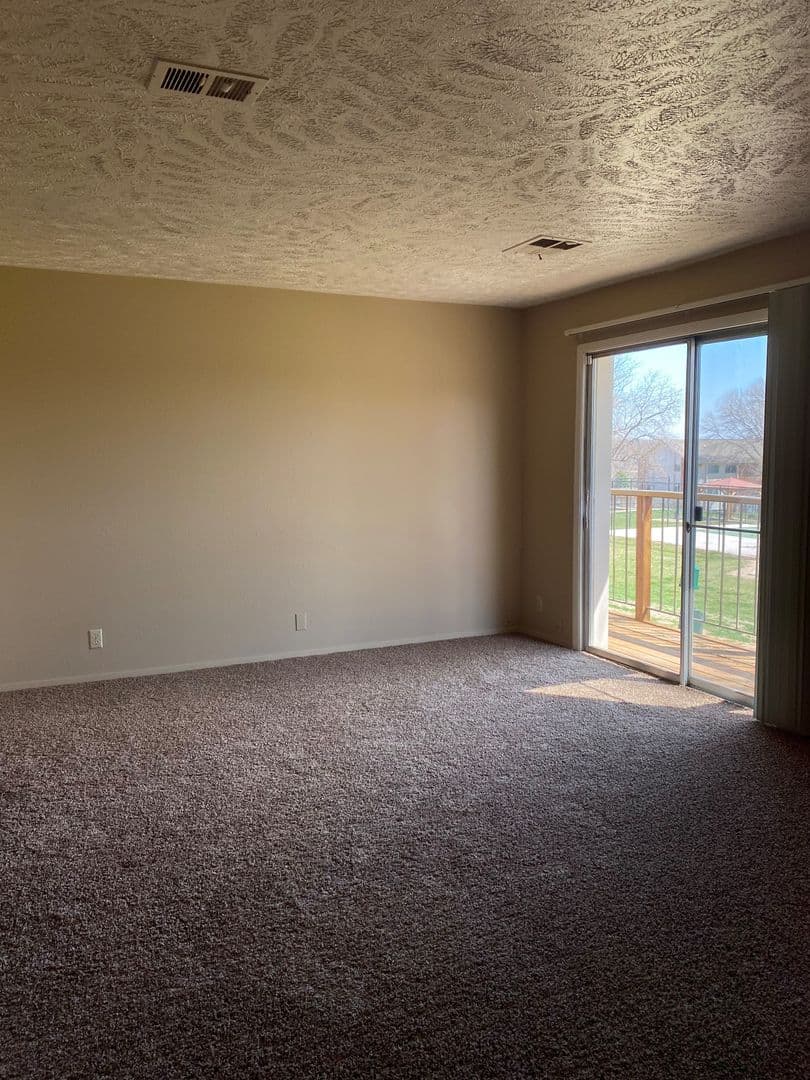Shadow Ridge Apartments 7 of 20