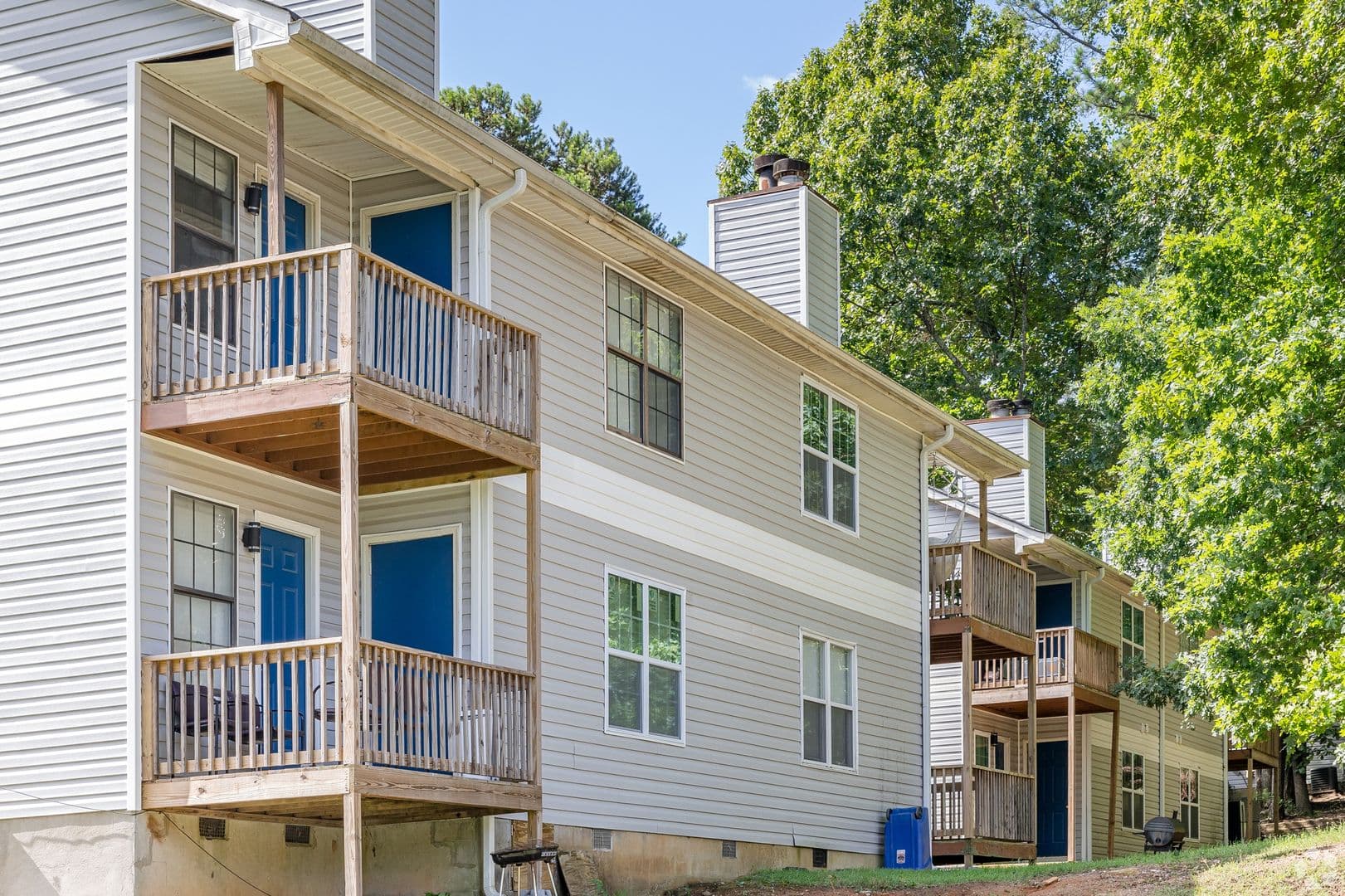 Briarhill 563 Apartments 2 of 9