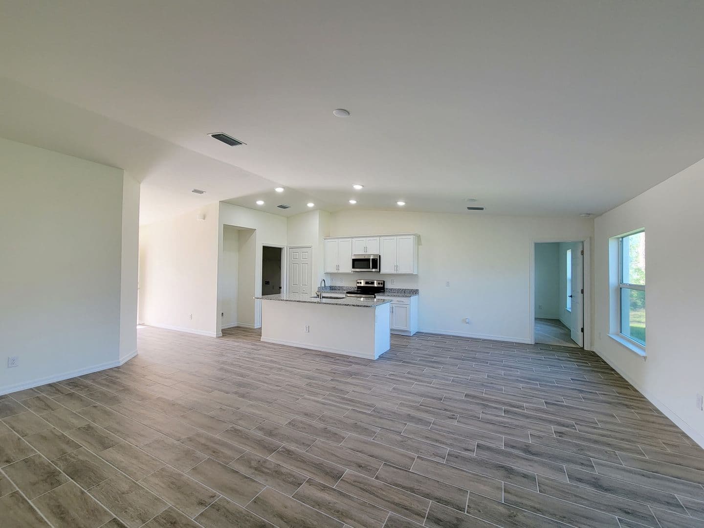 3100 NW 20th Ave 4 of 13