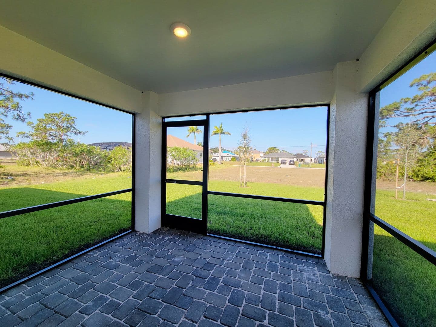 3100 NW 20th Ave 13 of 13