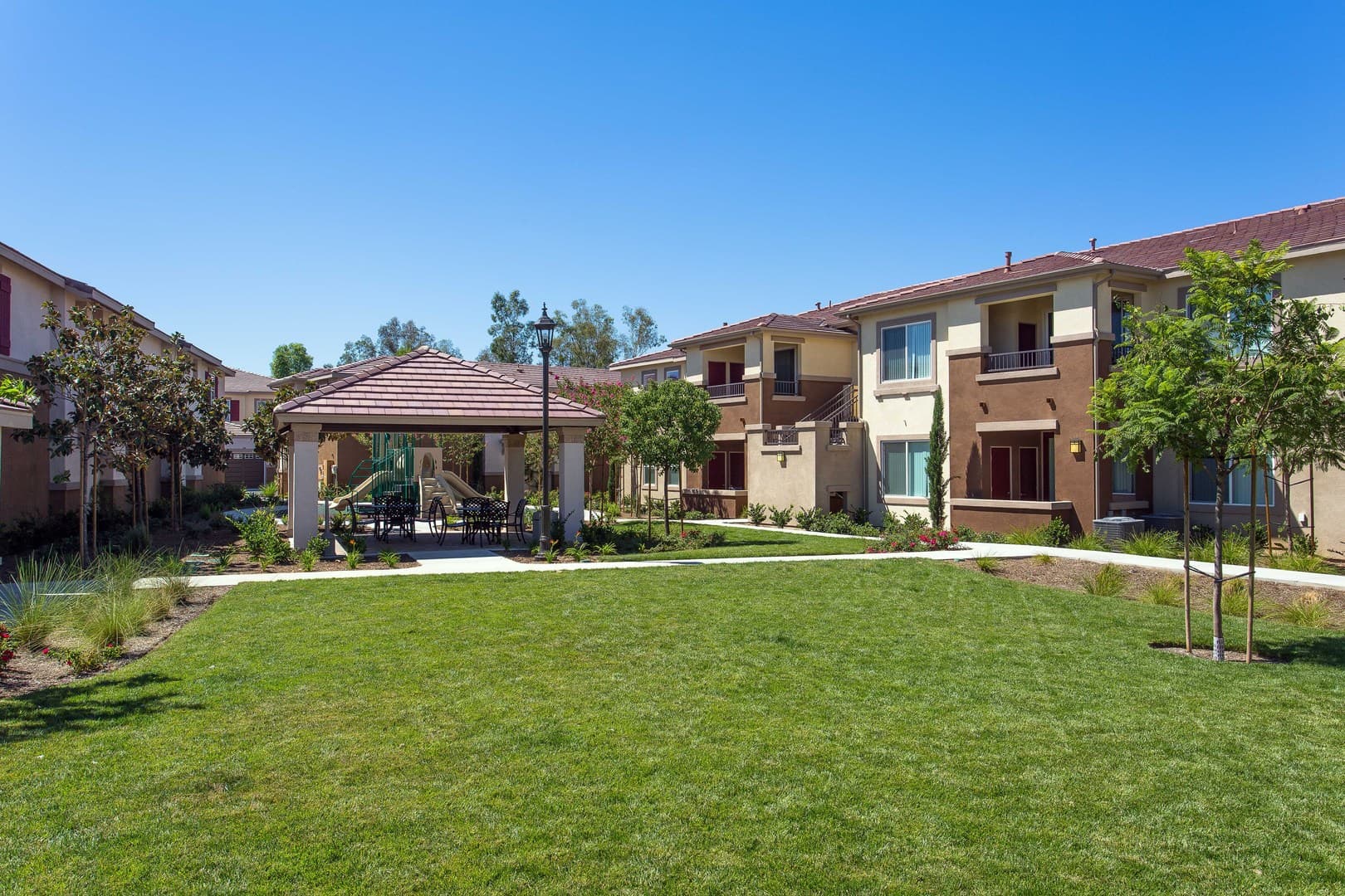 Avila Apartment Homes 4 of 14