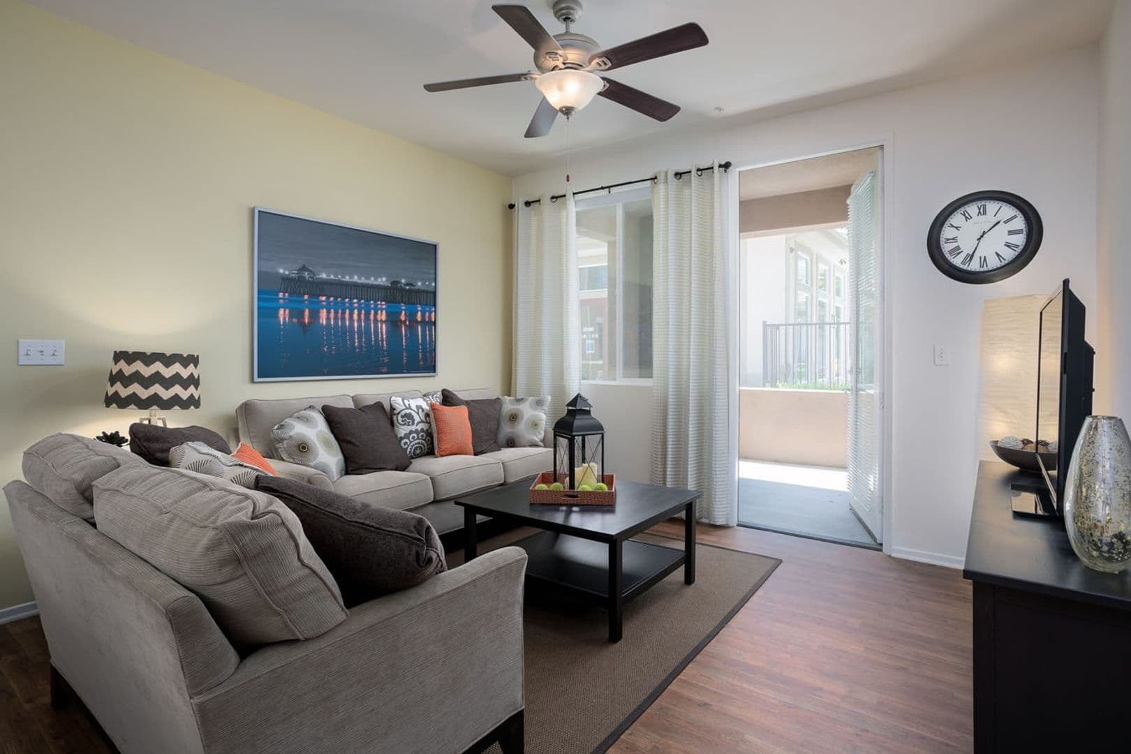 Avila Apartment Homes 9 of 19