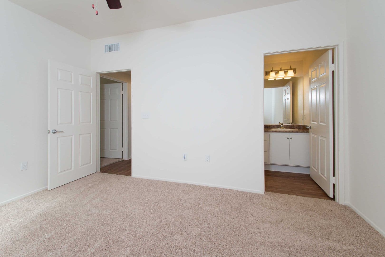 Avila Apartment Homes 4 of 14
