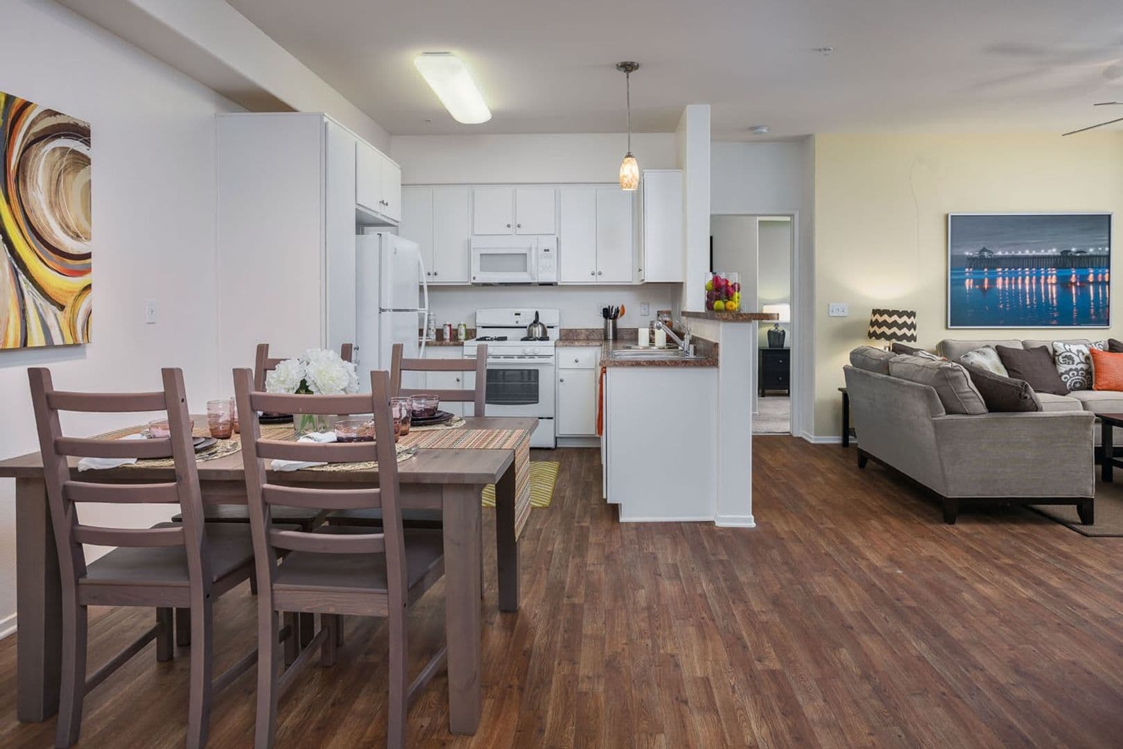 Avila Apartment Homes 14 of 19