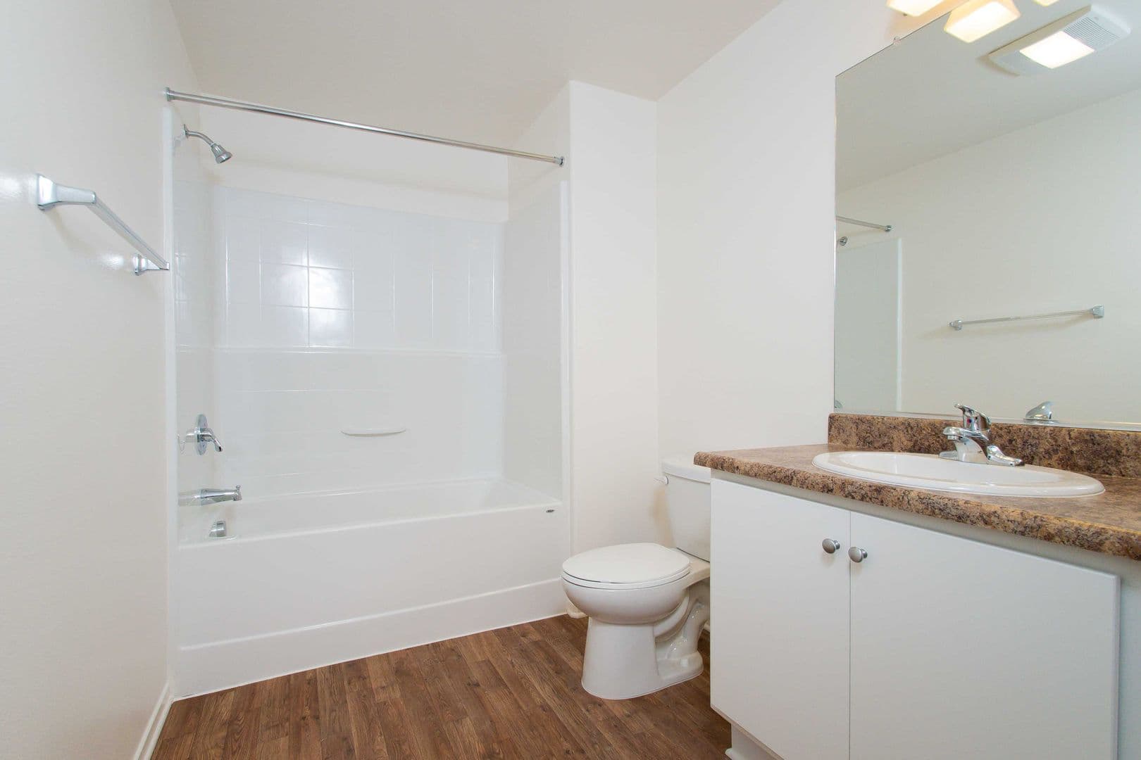 Avila Apartment Homes 4 of 12