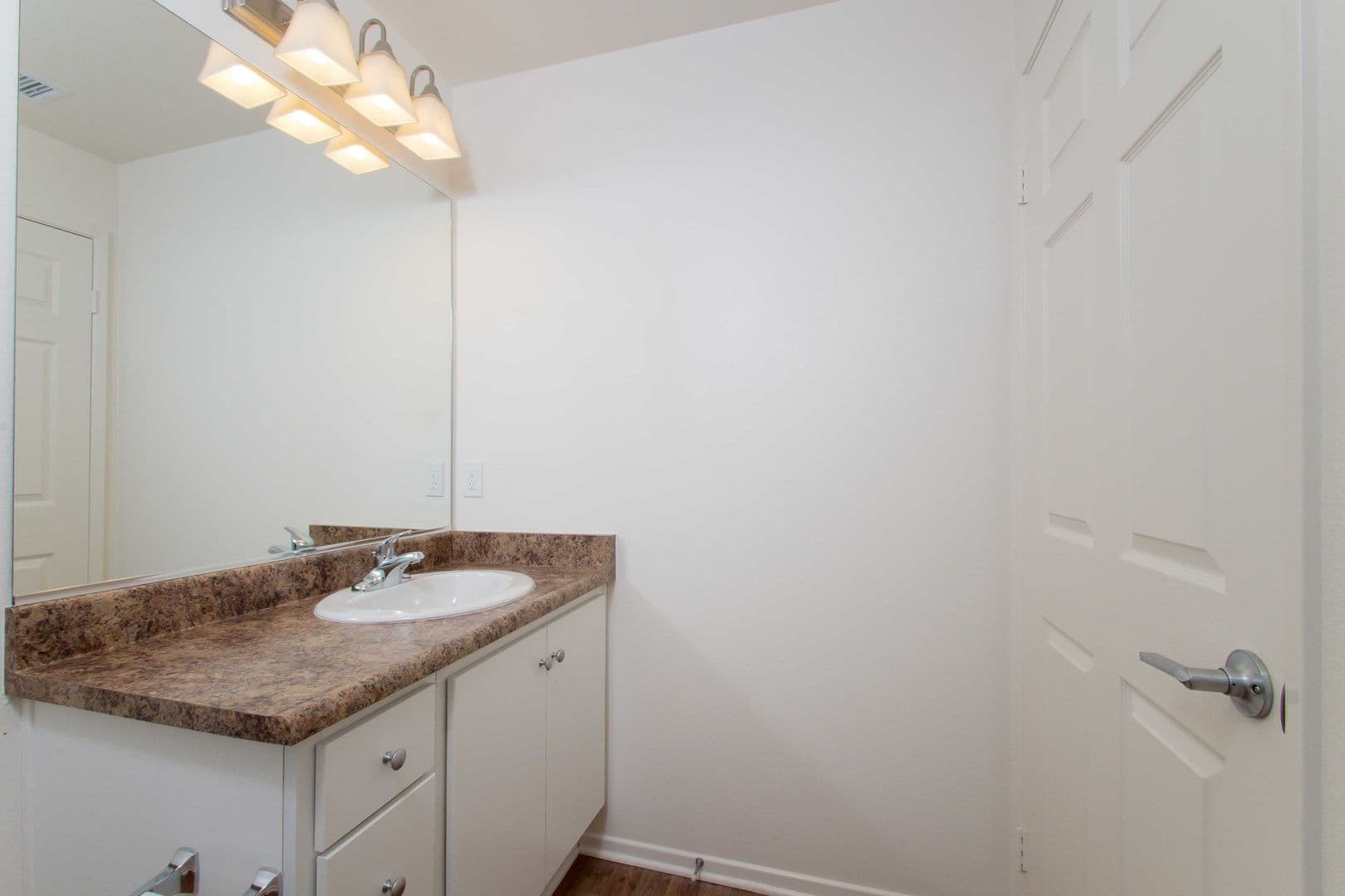 Avila Apartment Homes 6 of 14