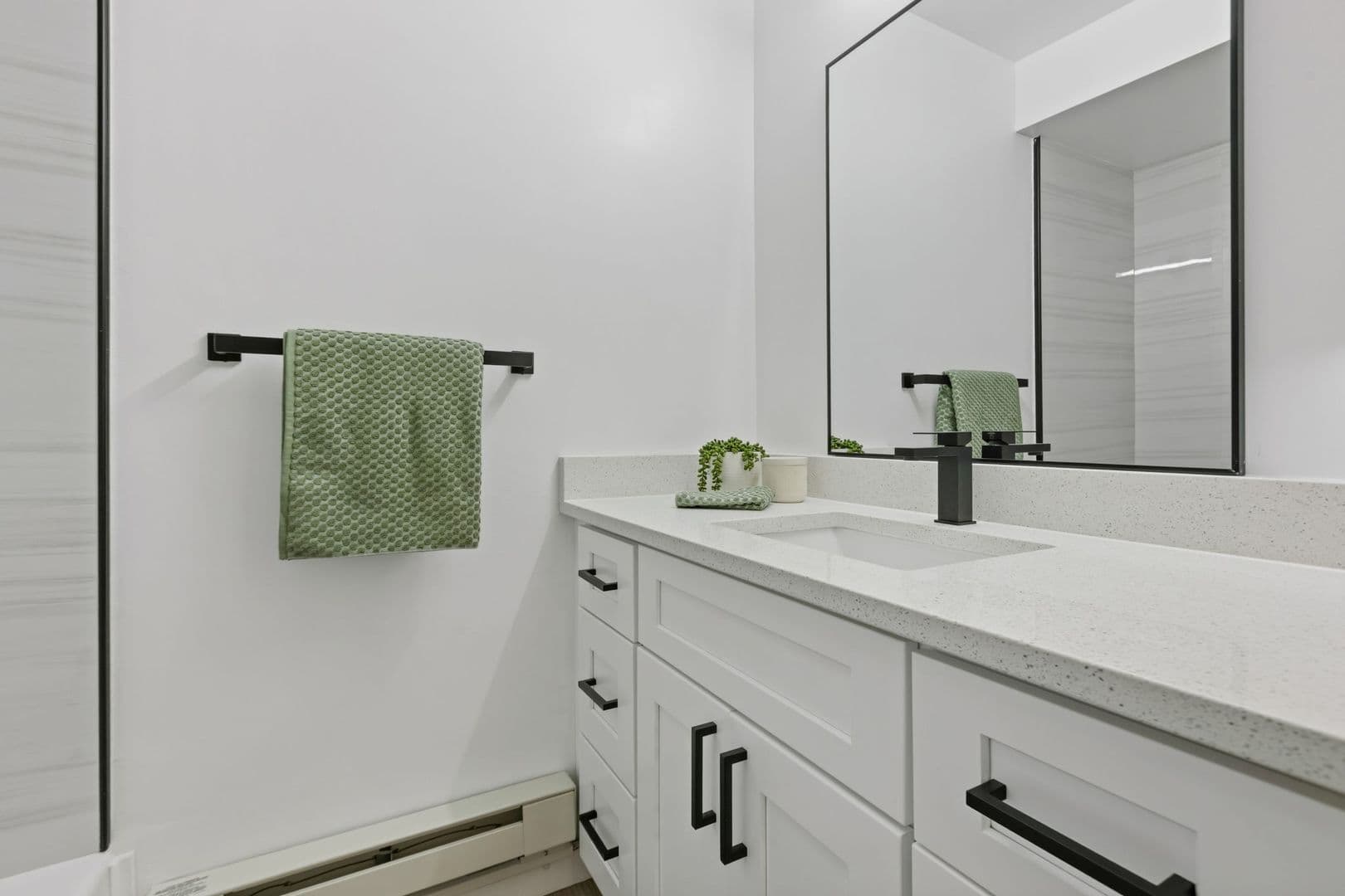 The Cranford {Elevated} Apartments 8 of 14