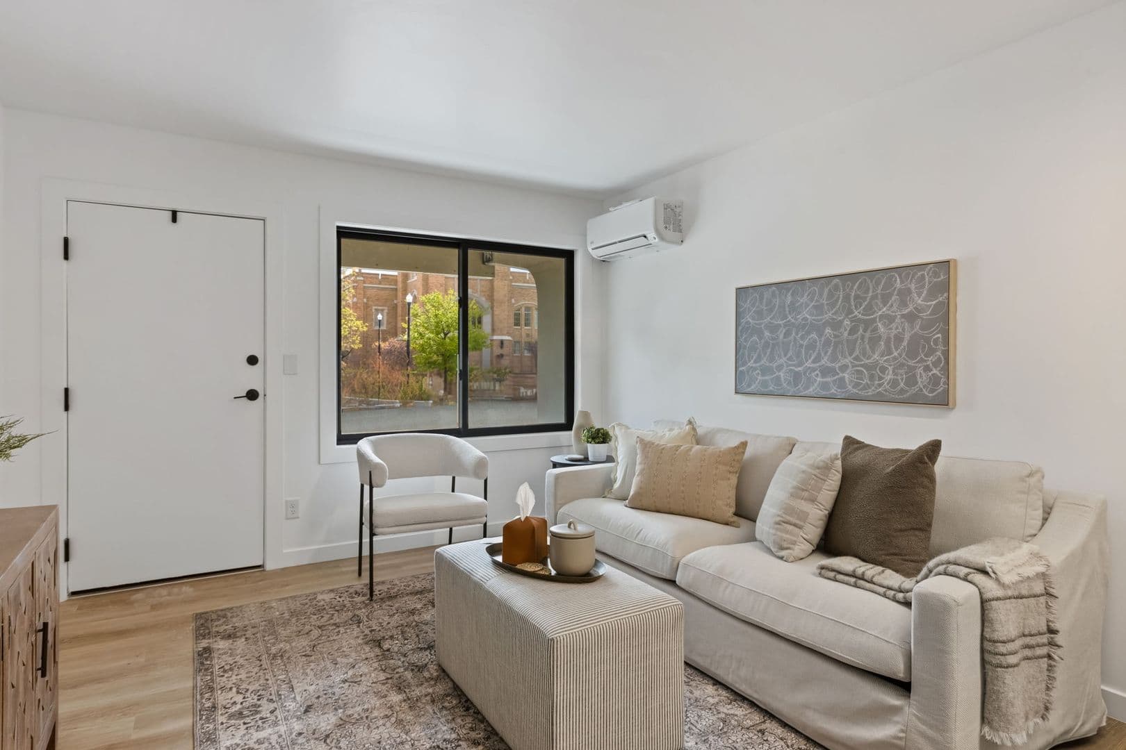 The Cranford {Elevated} Apartments 3 of 14