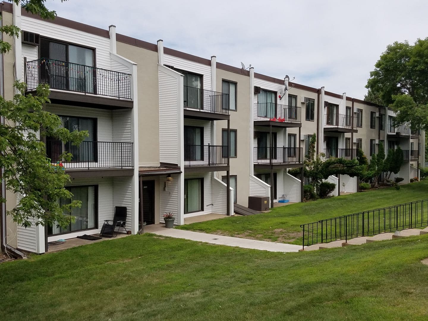 Briar Oaks Apartments 7 of 9