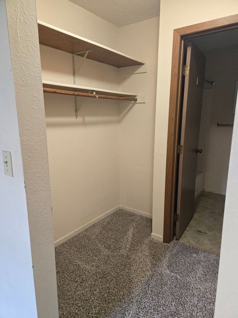 Evergreen Square Apartments 14 of 19