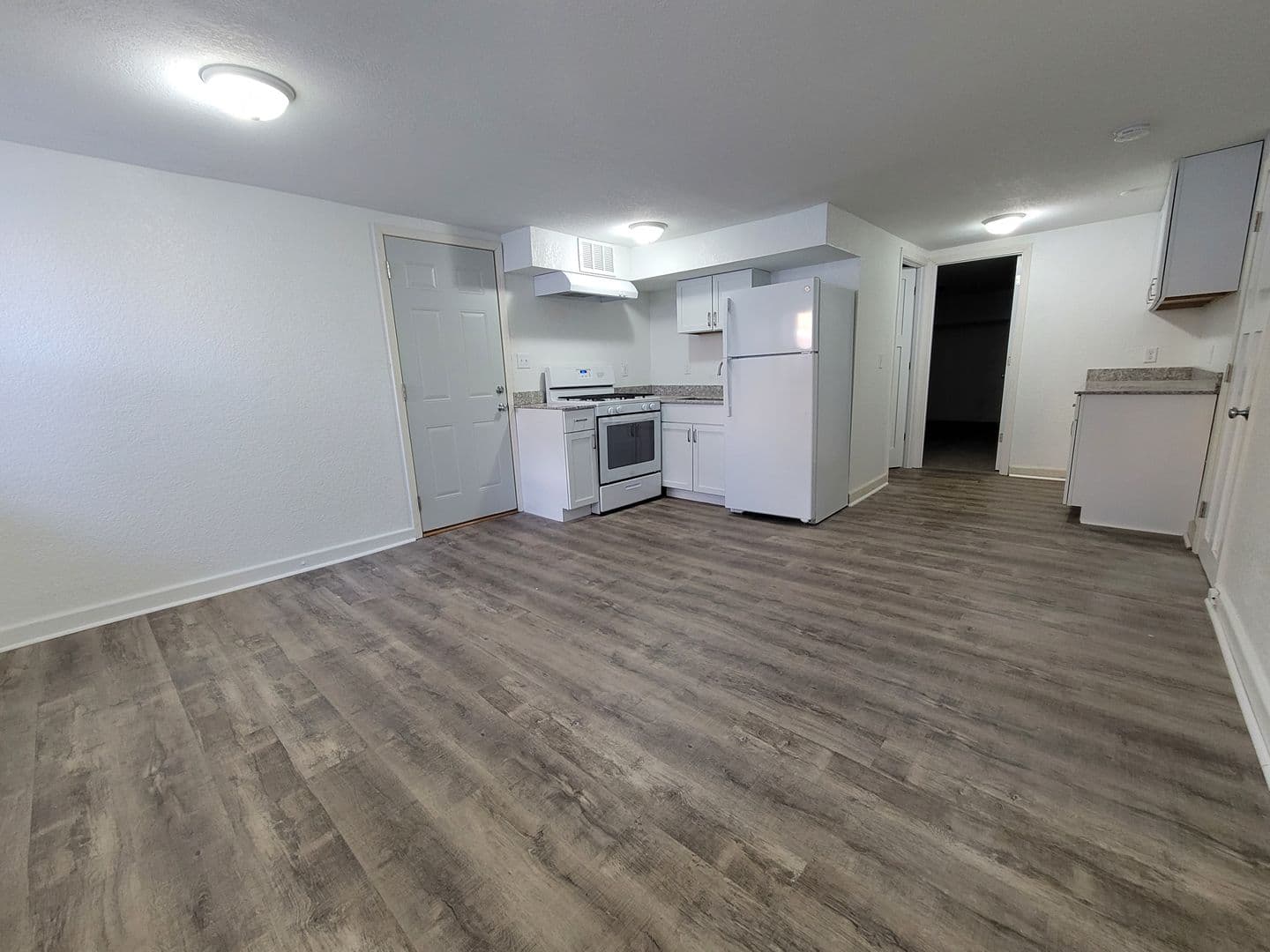 Victoria Apartments 3 of 9