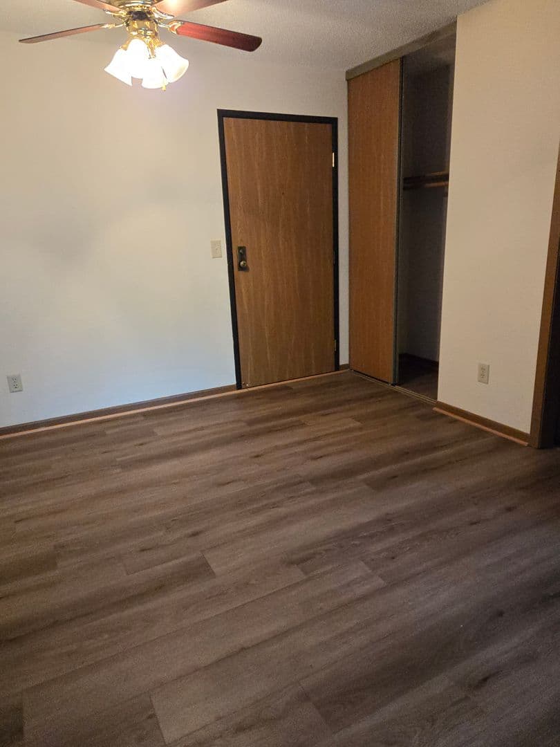 Evergreen Square Apartments 2 of 9
