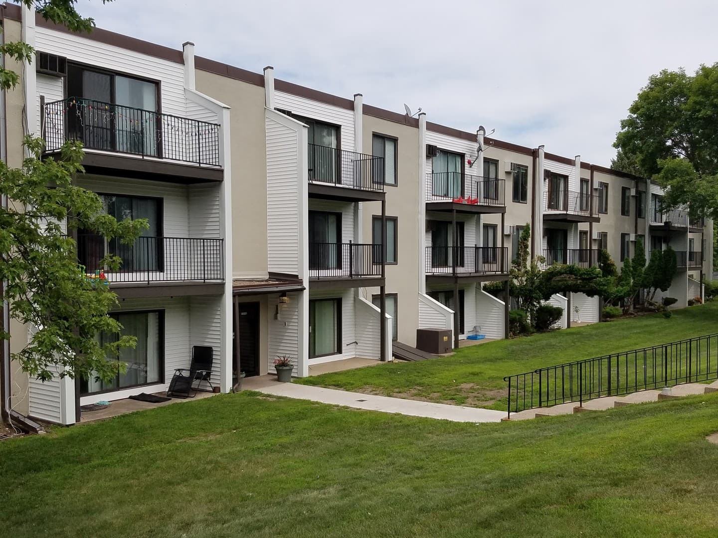 Briar Oaks Apartments 7 of 9
