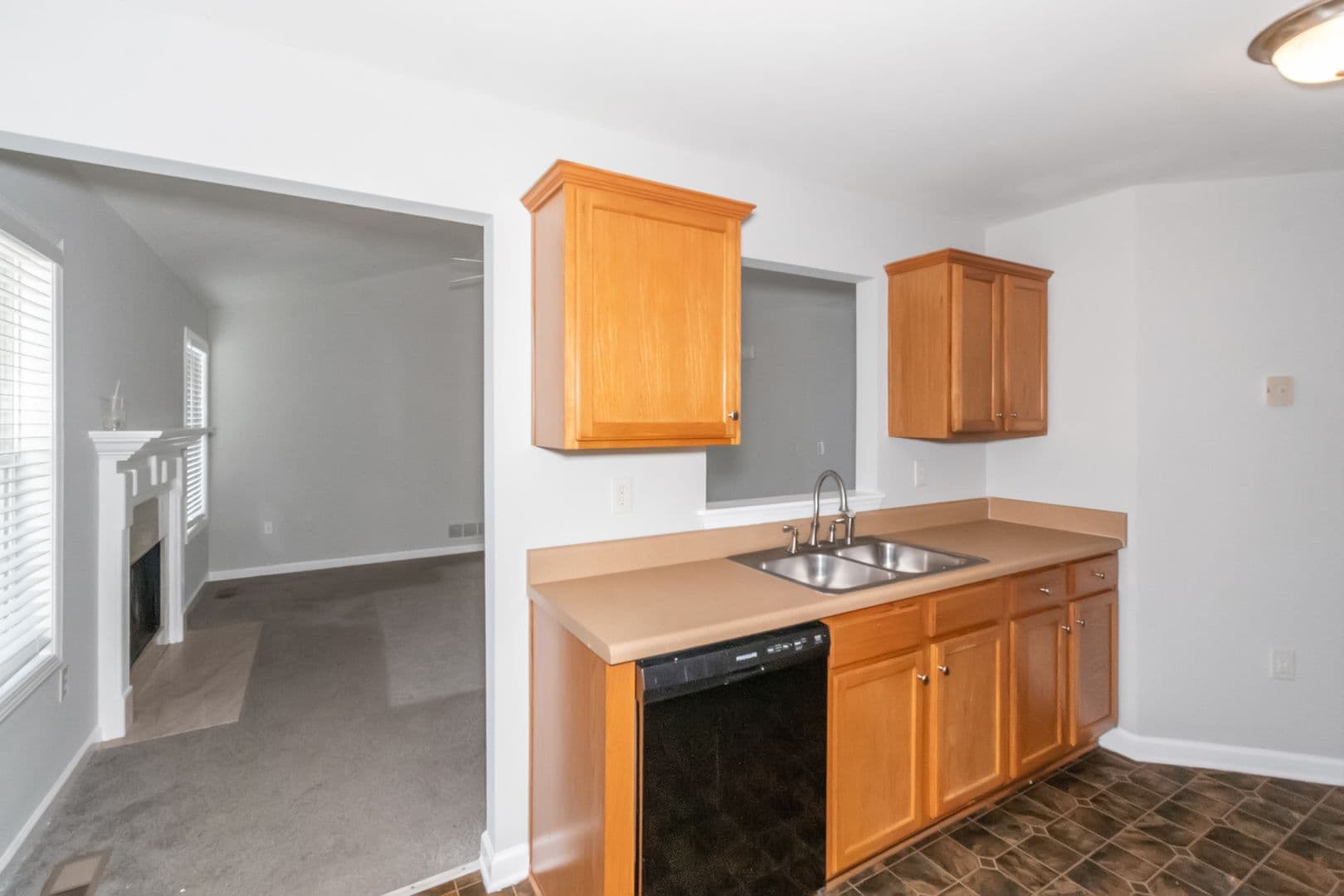 202 Millpond Pkwy Villa Rica, GA 30180 12 of 23