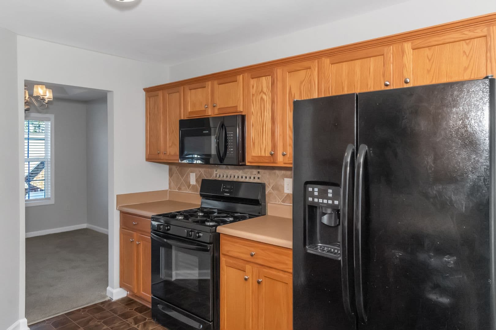 202 Millpond Pkwy Villa Rica, GA 30180 11 of 23