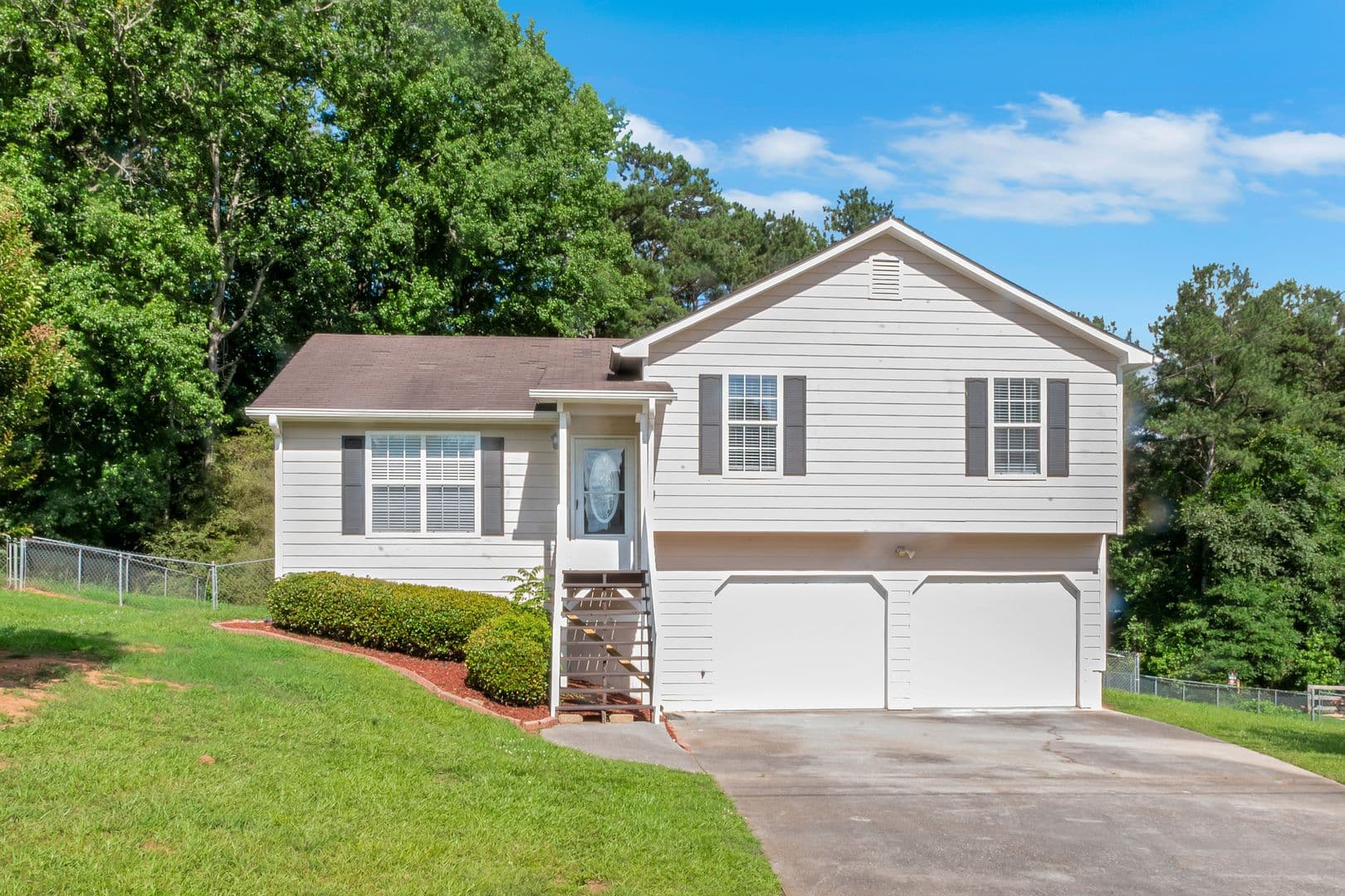 207 Cobblestone Ct Douglasville, GA 30134 1 of 17