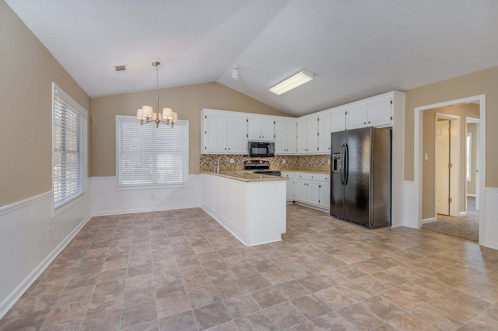 35 Oak Ridge Ct Covington, GA 30016 7 of 18