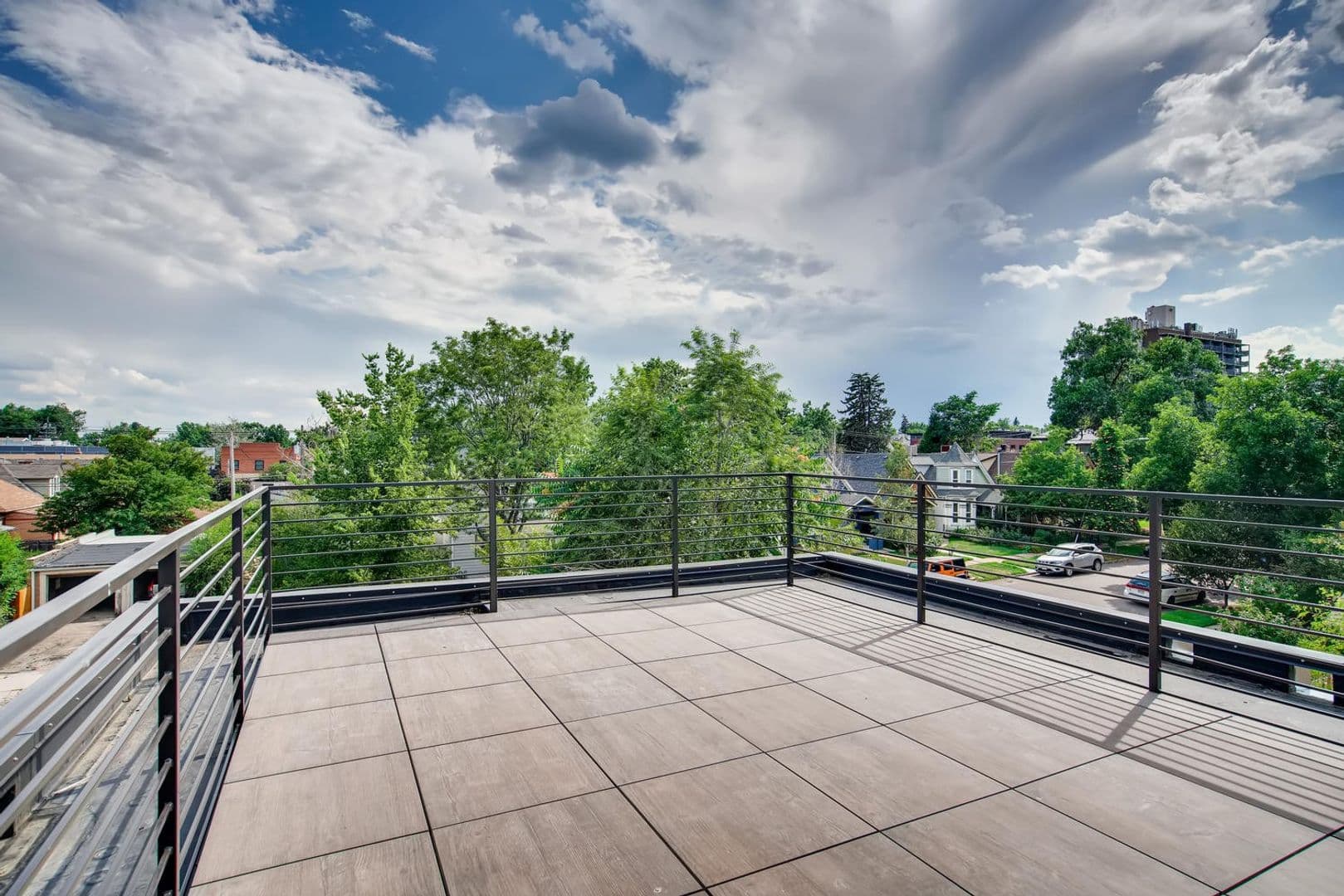 3319-3321 W Moncrieff Pl 23 of 27