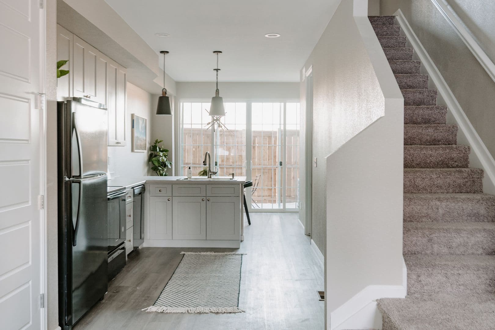 Stunning Townhome near Edgewater 7 of 32