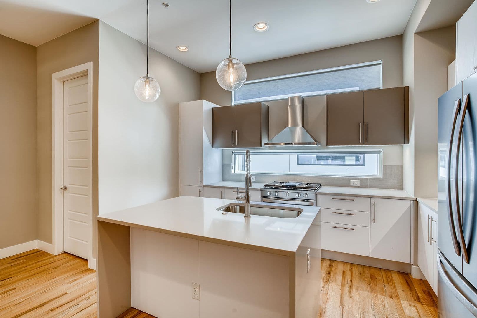 Fairfax Row 7 of 23