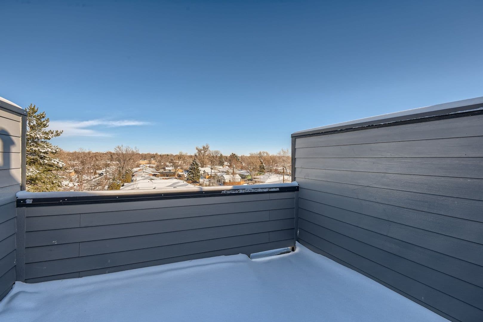 Stunning Townhome near Edgewater 30 of 32