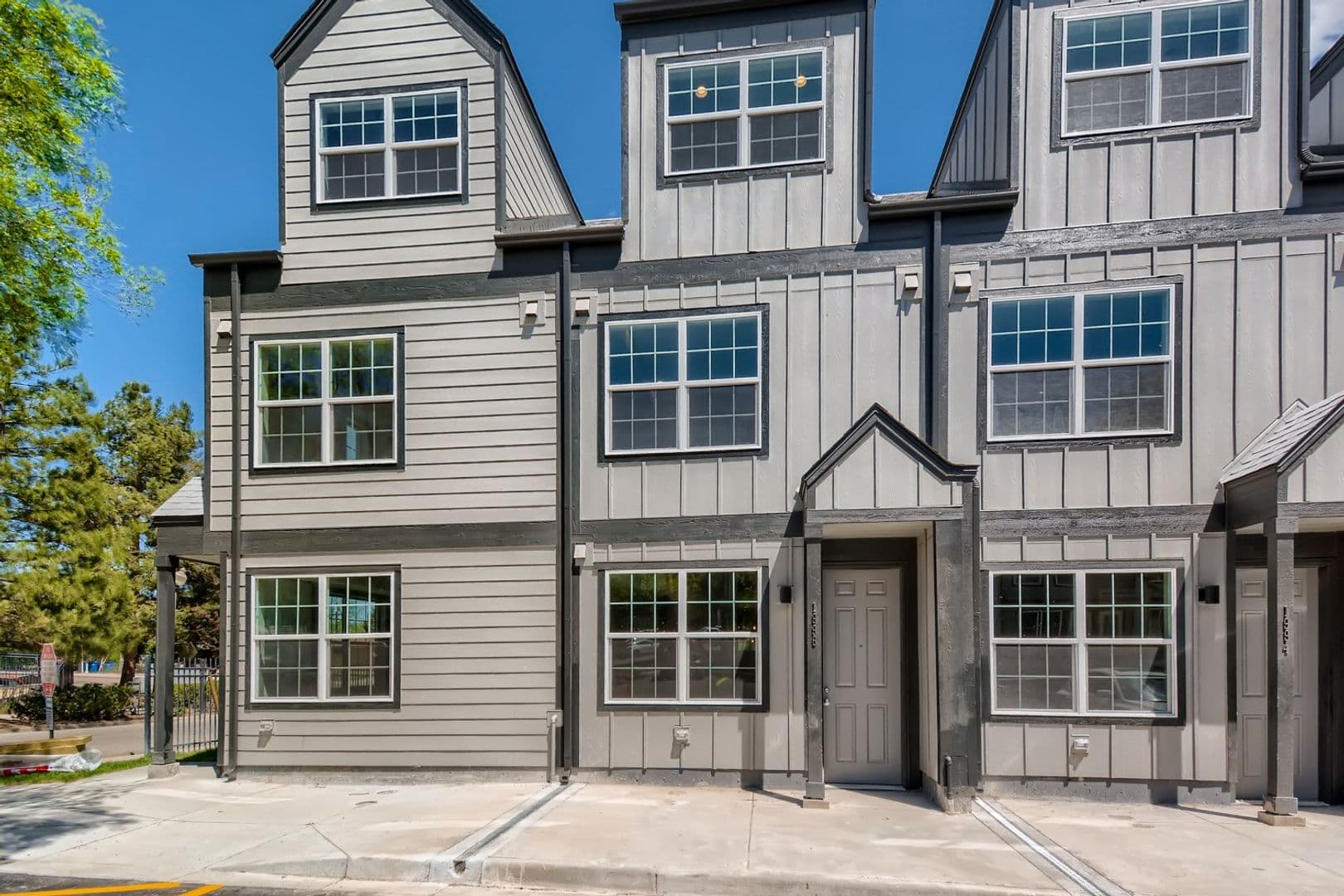 Lovely Townhome near Edgewater with Bonus Space 26 of 29