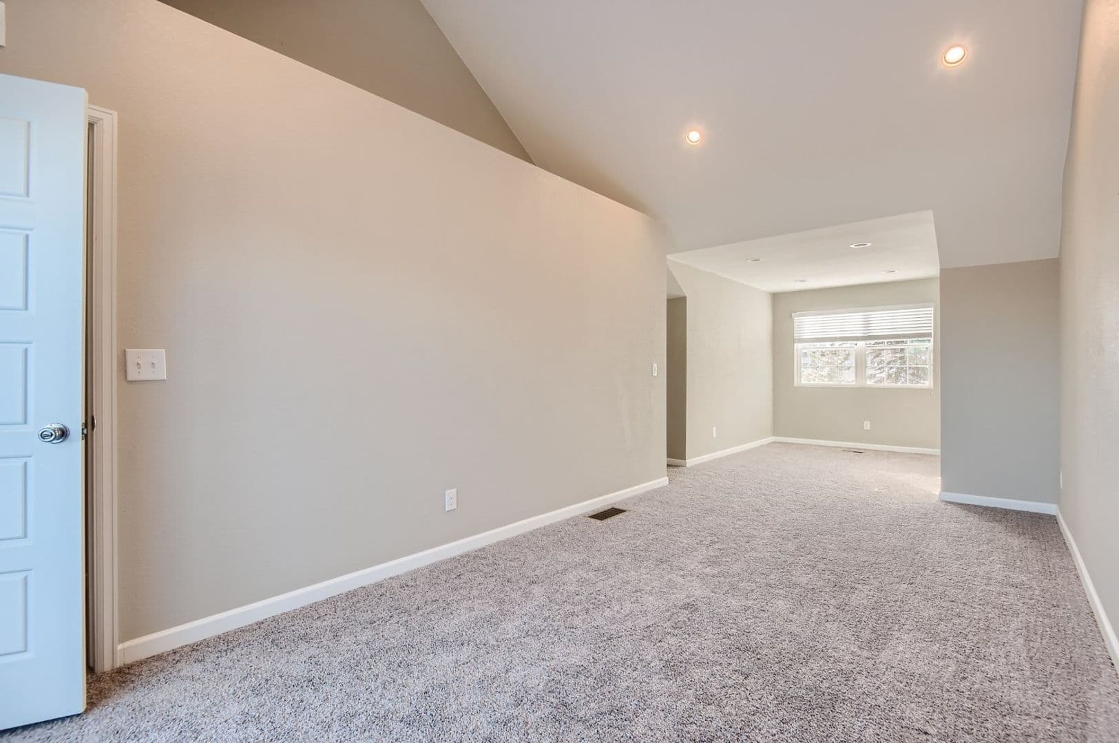 Stunning Townhome near Edgewater 24 of 32