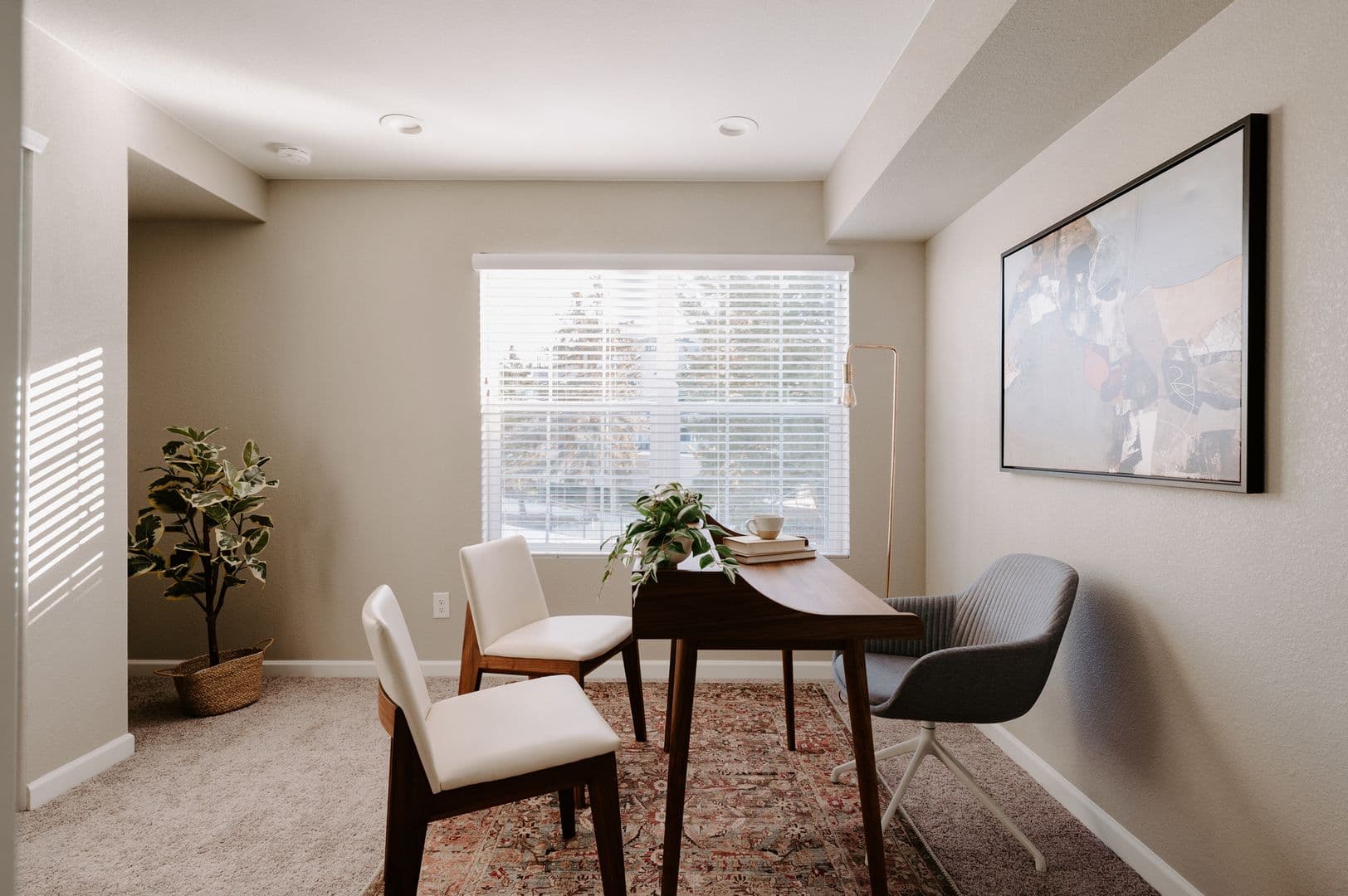 Stunning Townhome near Edgewater 18 of 32