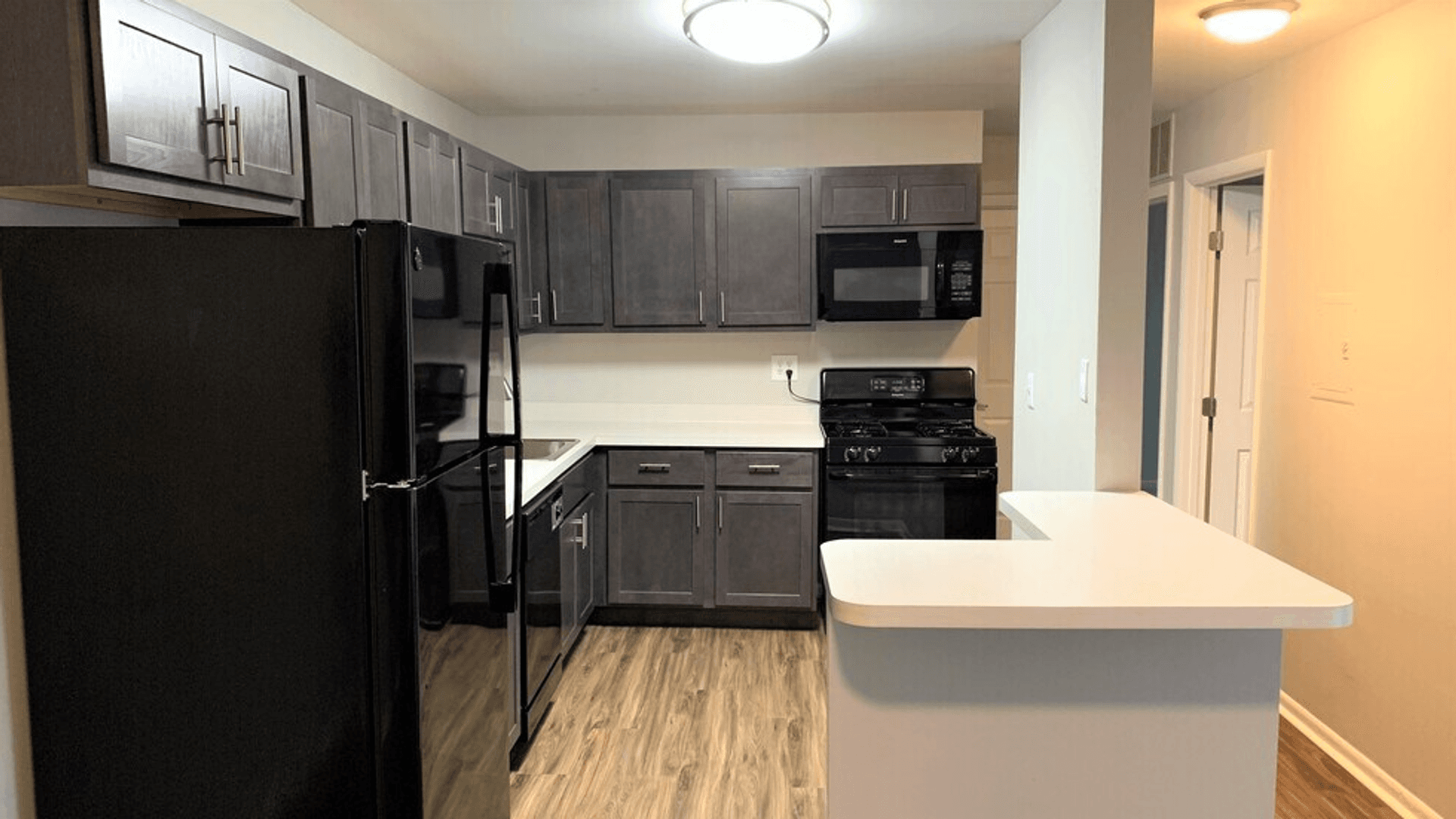 Garden Pointe Apartments 1 of 9