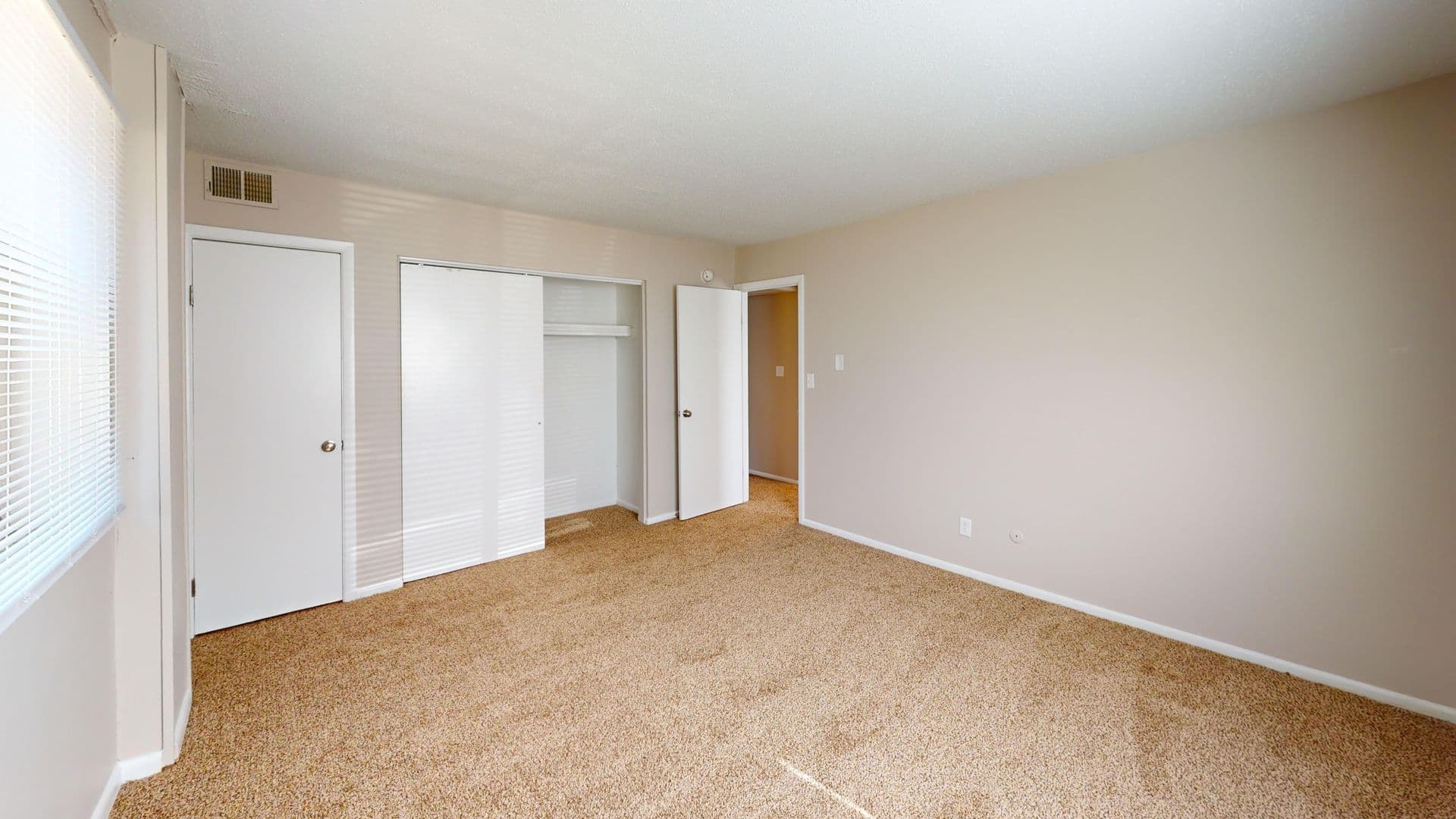 Aspen Pointe 1 of 8