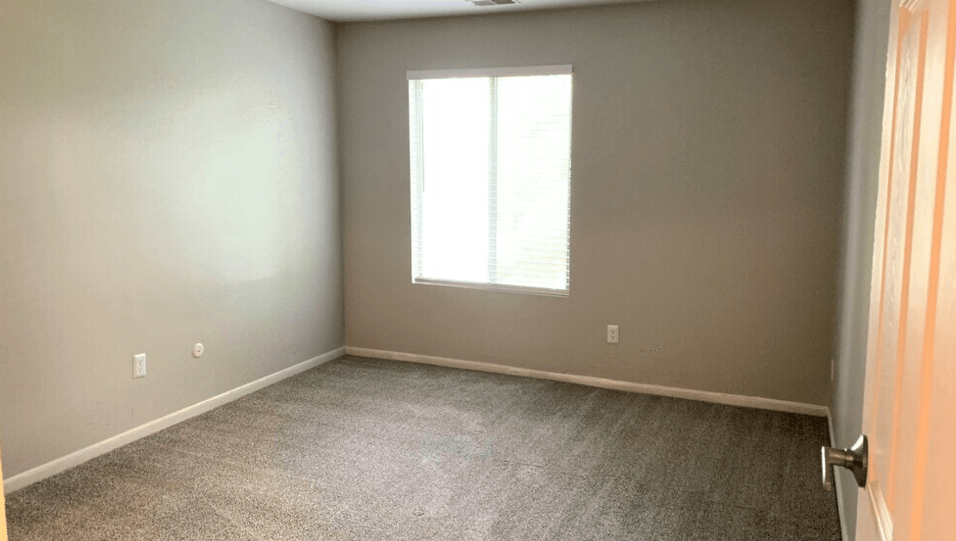 Garden Pointe Apartments 4 of 9