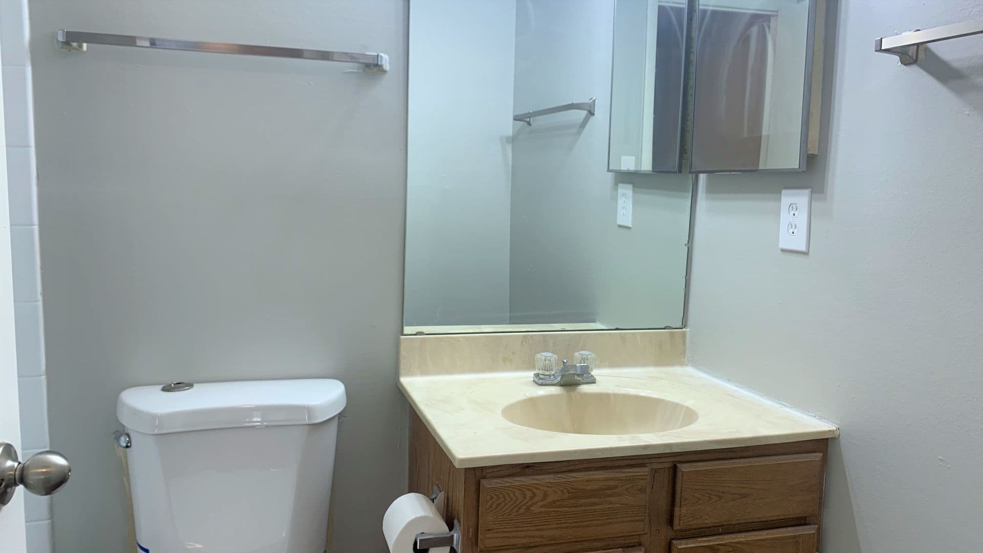 Garden Pointe Apartments 4 of 9