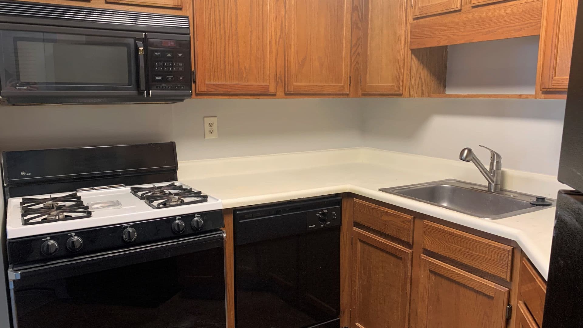 Garden Pointe Apartments 2 of 9